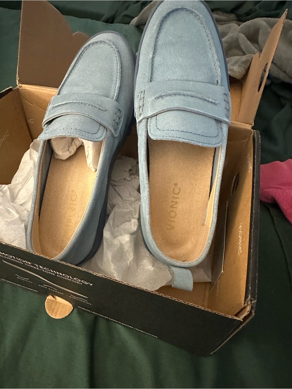 Vionic women’s sky blue Penny Loafers new without tags size 8